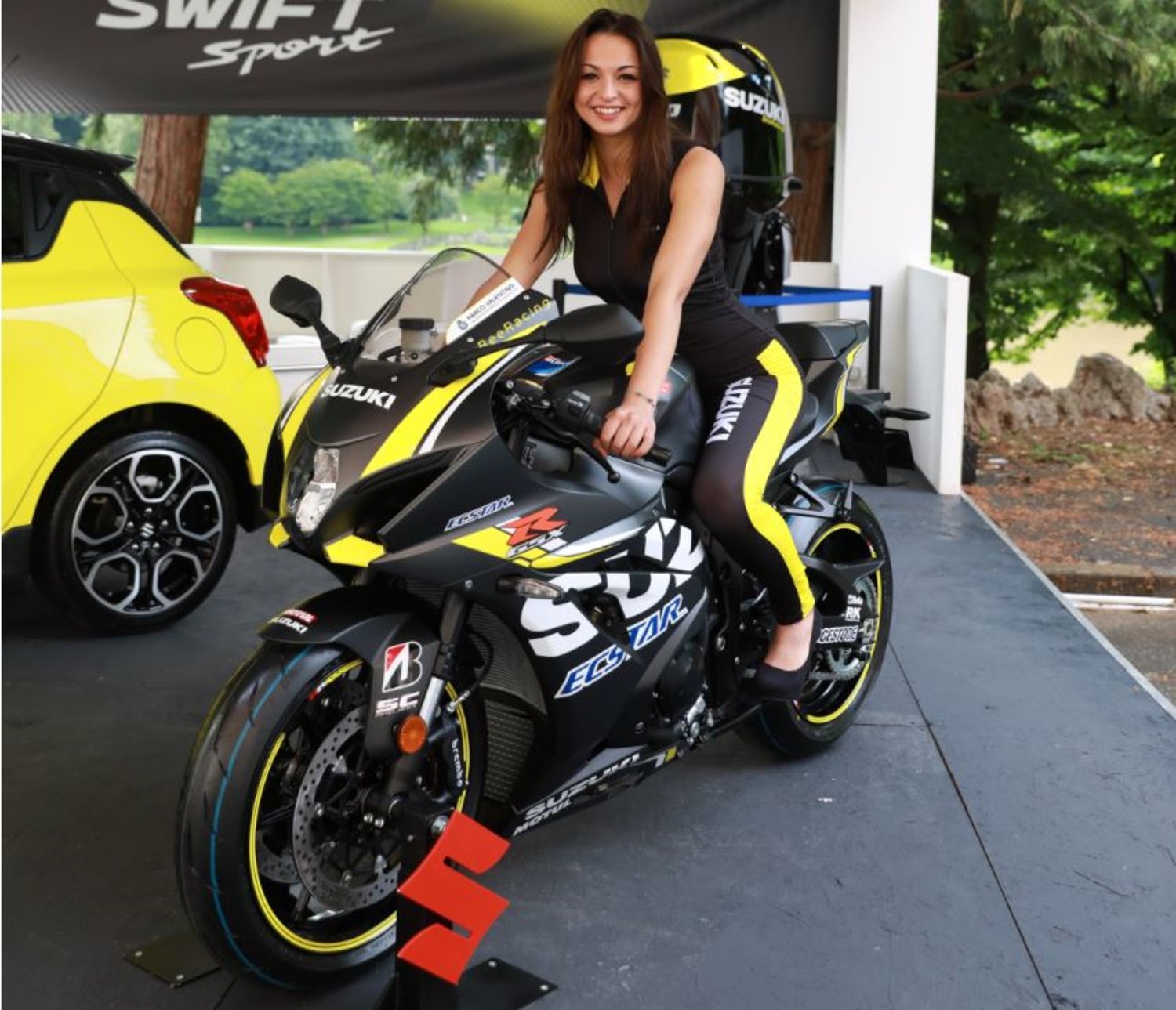 Suzuki Beeracing on RidinGirlsBlog