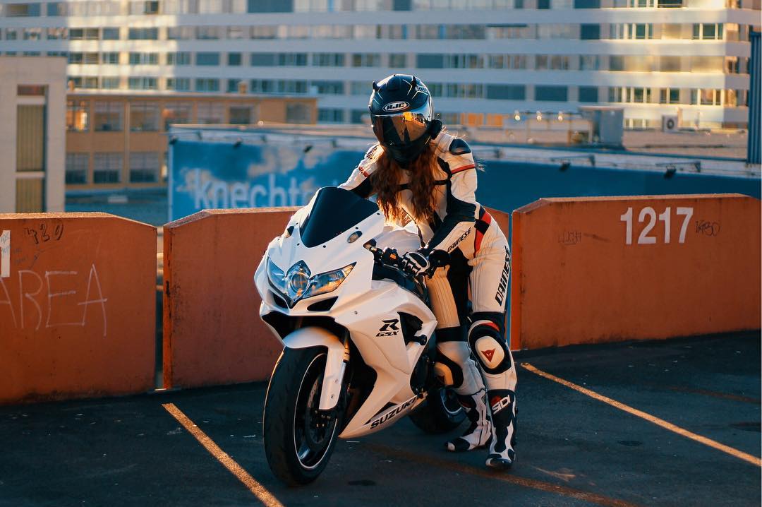 Suzuki GSX-R600 on RidinGirlsBlog